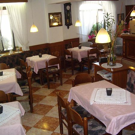 Albergo Antica Rosa 레비코온천 외부 사진