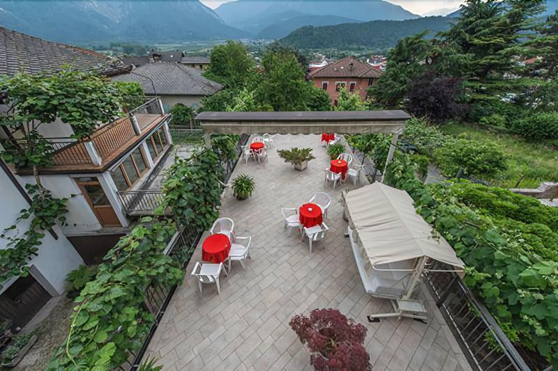 Albergo Antica Rosa 레비코온천 외부 사진