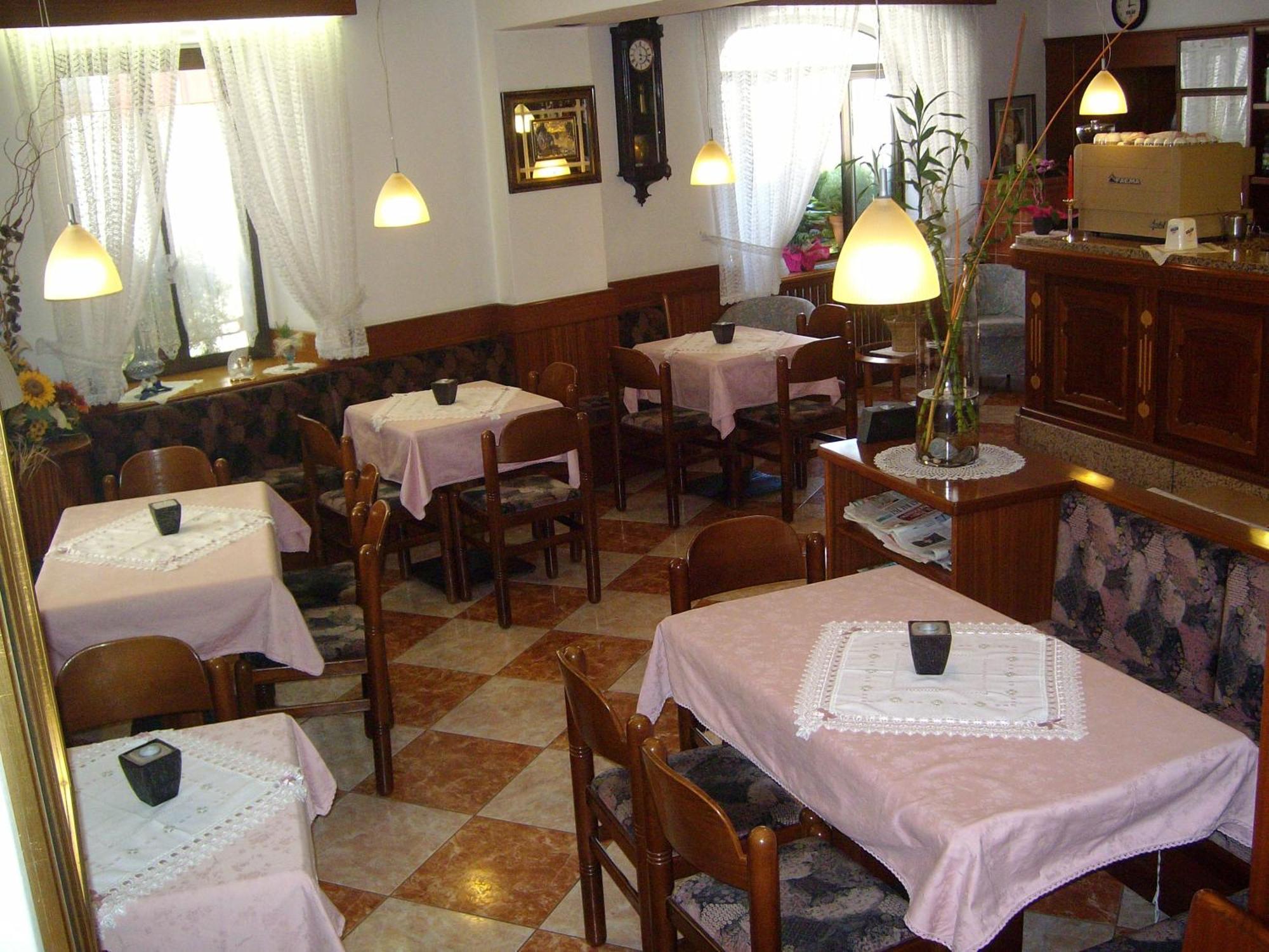 Albergo Antica Rosa 레비코온천 외부 사진