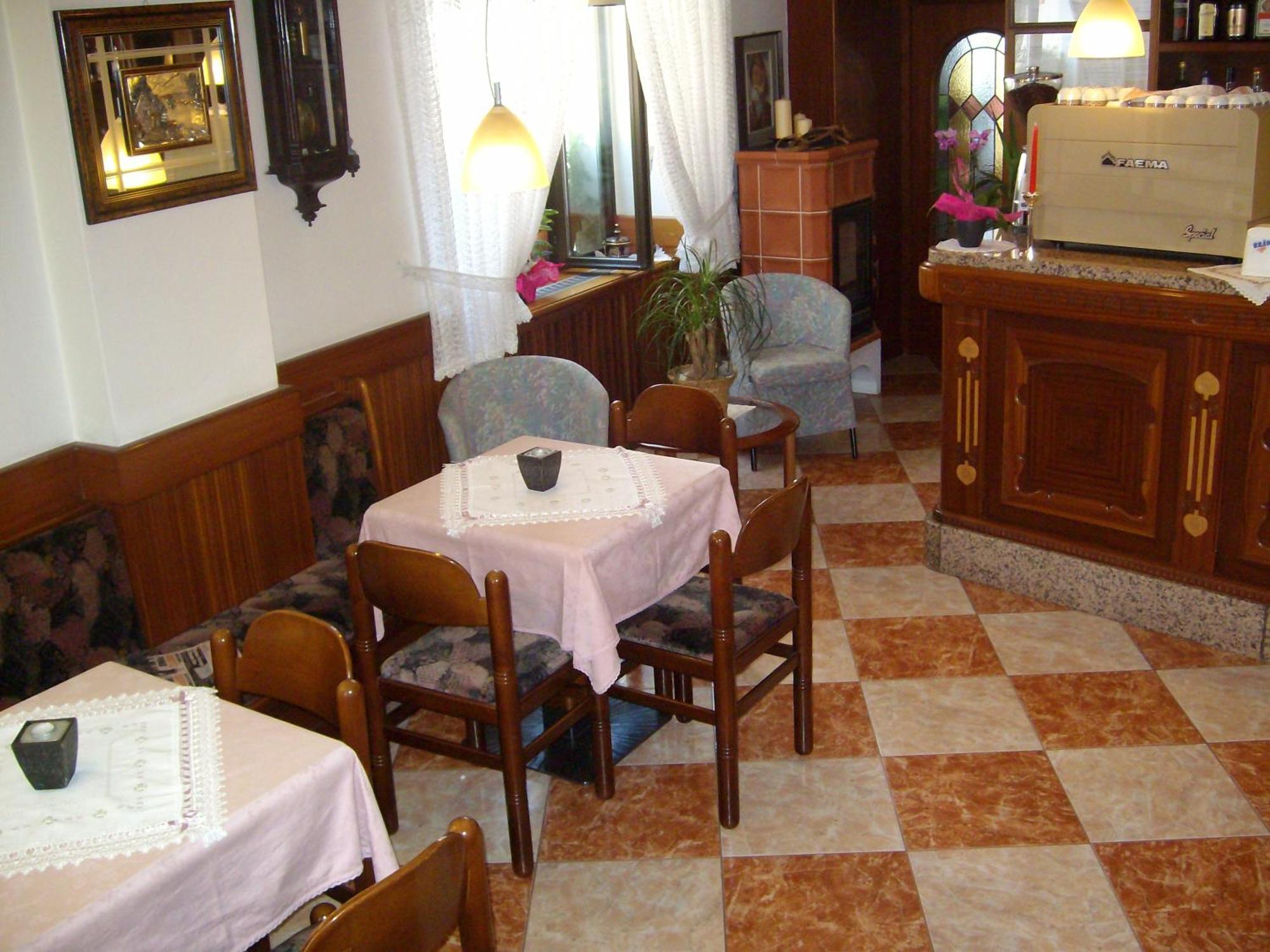 Albergo Antica Rosa 레비코온천 외부 사진