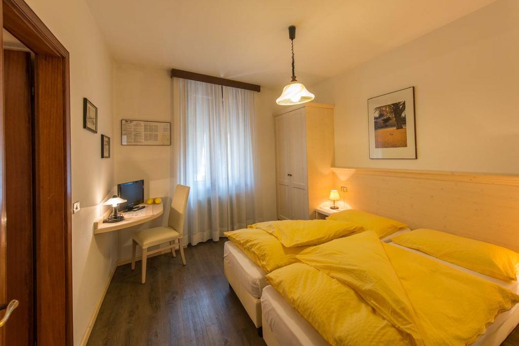 Albergo Antica Rosa 레비코온천 외부 사진